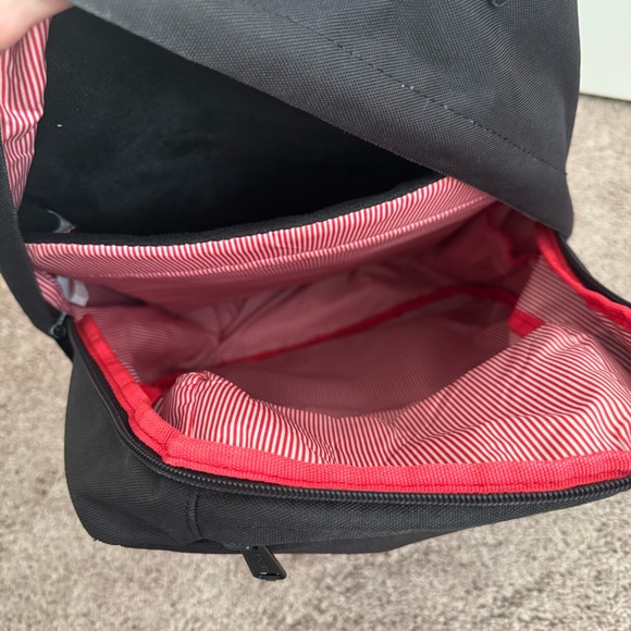 Men’s classic Herschel backpack - Picture 8 of 16